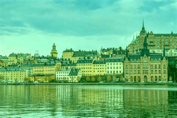 Isabella, 26 — Escort in Haellberga, Sweden