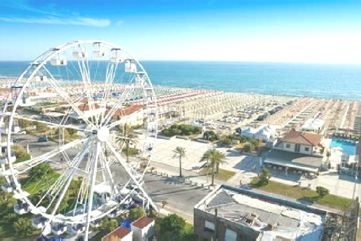 Isabella, 26 — Escort in Lido di Pomposa-Lido degli Scacchi, Italy