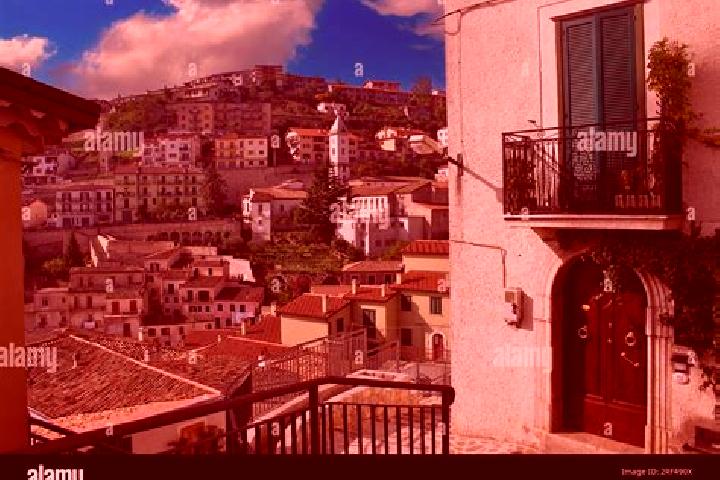 Isabella, 26 — Escort in Oliveto Lucano, Italy