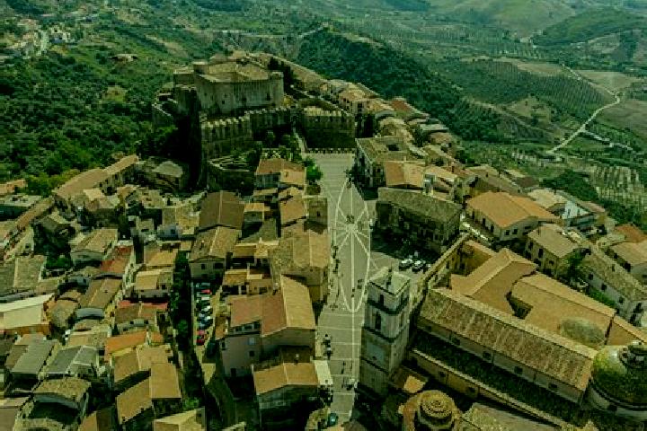 Isabella, 26 — Escort in San Marcello Pistoiese, Italy