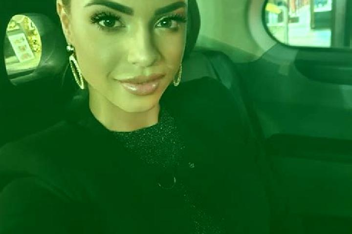 Isabella, 27, a black brown-eyed mixed companion based in Long Dien. Offering Party Girl, Striptease, CIM, Domination, Dinner Date. Available for incall and ...