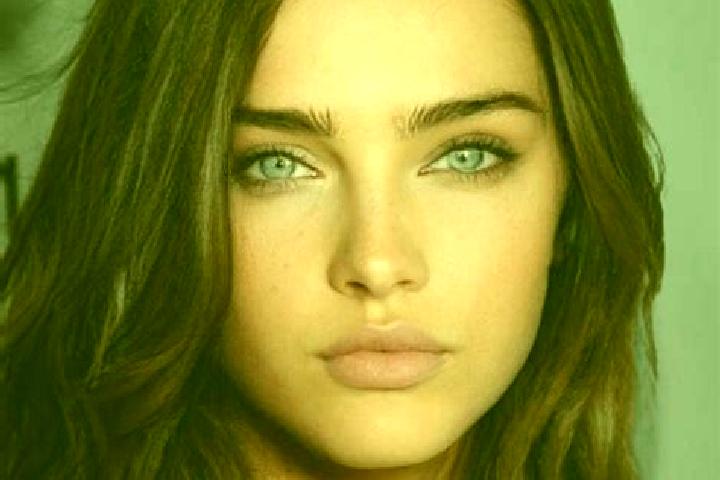Isabella, 27, a brunette amber-eyed caucasian companion based in Lapaz. Offering BDSM, Deep French Kissing, Couples, Striptease. Available for incall and out...