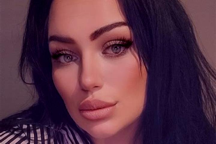 Isabella, 27 — Escort in Gwoznica Gorna, Poland