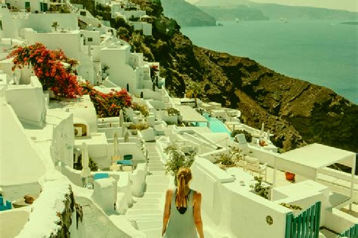 Isabella, 27 — Escort in Oia, Greece