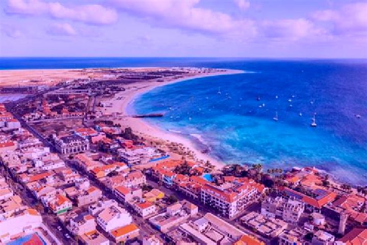 Isabella, 27 — Escort in Palmeira, Cape Verde