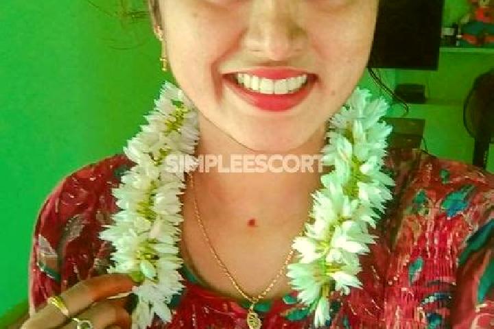 Isabella, 27 — Escort in Salem, India