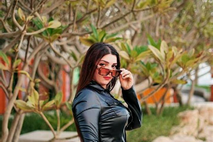 Isabella, 27 — Escort in Saman, Iran
