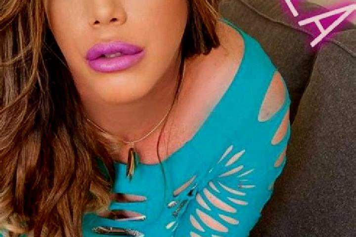 Isabella, 27 — Escort in Santiago Tlacochcalco, Mexico