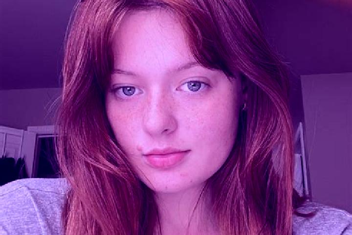 Isabella, 28, a auburn grey-eyed caucasian companion based in Passart. Offering Massage, Prostate Massage, A-Level, Couples. Available for incall and outcall...