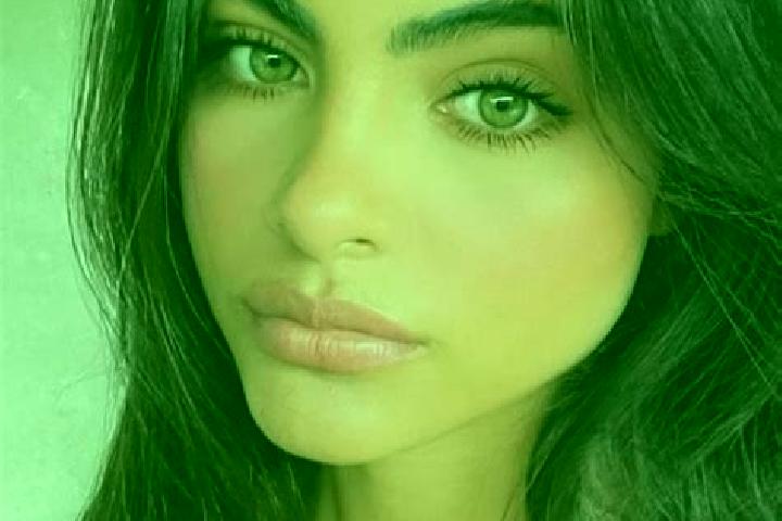 Isabella, 28, a black green-eyed indian companion based in Sao Jose da Barra. Offering Overnight, CIM, Domination, OWO. Available for incall and outcall, ove...