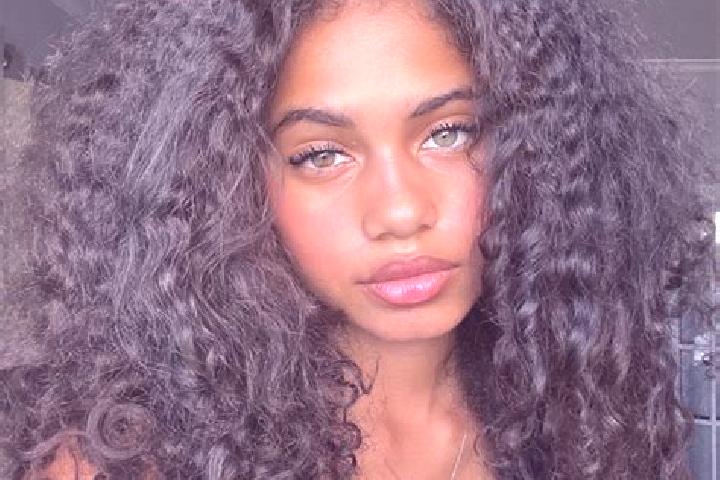 Isabella, 28, a black grey-eyed ebony companion based in Kadikoey. Offering Dinner Date, Erotic Massage, Couples, CIM, Travel Companion. Available for incall...