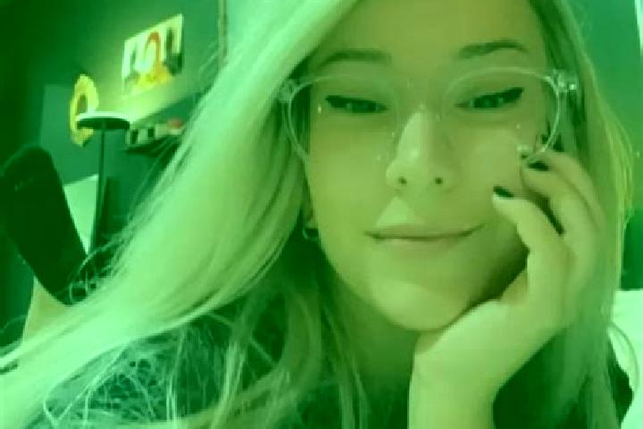 Isabella, 28, a blonde grey-eyed asian companion based in Valseca. Offering Fetish, BDSM, Dinner Date. Available for incall and outcall, day and evening dates.