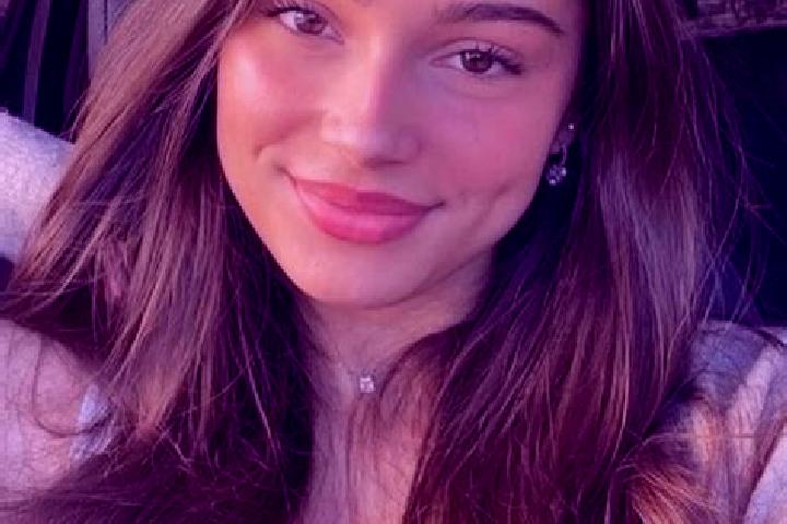 Isabella, 28, a brunette hazel-eyed middle eastern companion based in San Emilio. Offering Duos, Travel Companion. Available for incall and outcall, overnigh...
