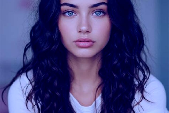 Isabella, 28, a dark blonde amber-eyed mediterranean companion based in Pantoja. Offering BDSM, Domination. Available for incall and outcall, overnight booki...