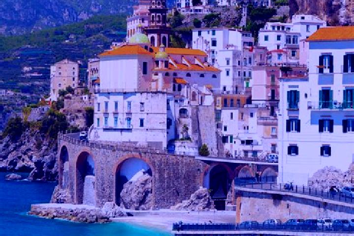 Isabella, 28 — Escort in Cino, Italy