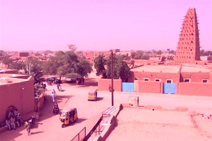Isabella, 28 — Escort in Ngourti, Niger