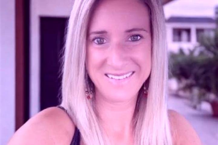 Isabella, 28 — Escort in Peltre, France