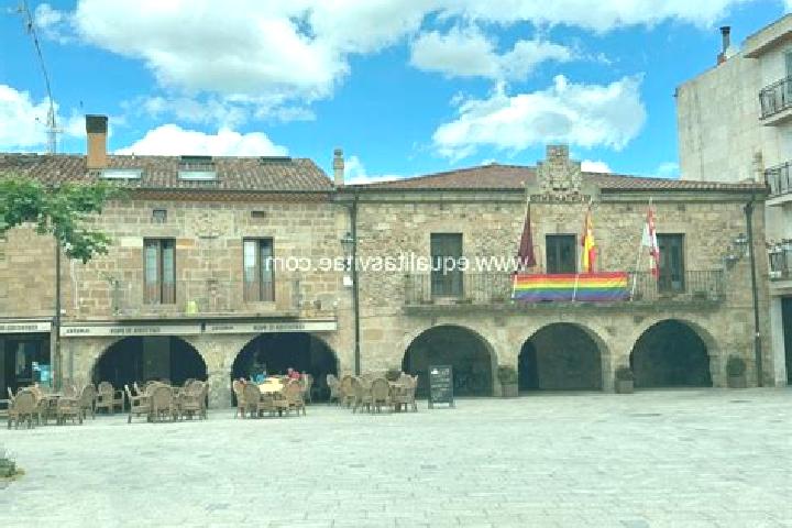 Isabella, 28 — Escort in Salas de los Infantes, Spain