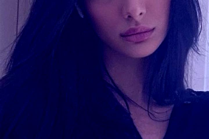 Isabella, 29, a black brown-eyed middle eastern companion based in Trobitz. Offering Duos, Overnight, Erotic Massage. Available for incall and outcall, overn...