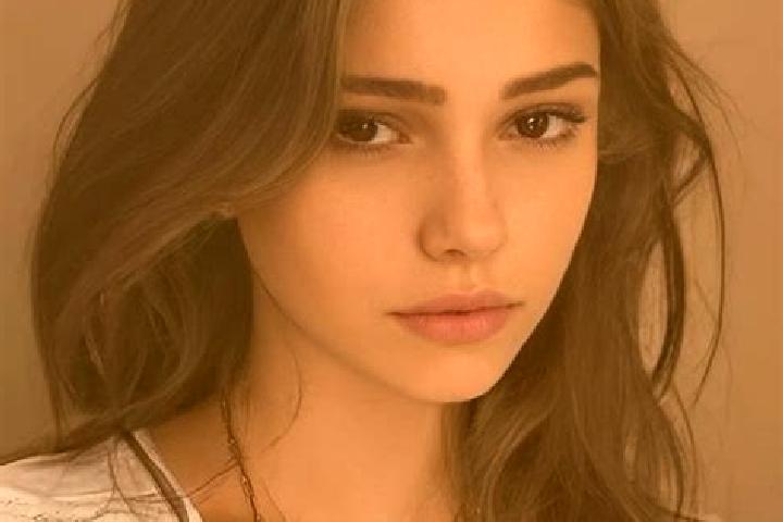Isabella, 29, a black grey-eyed slavic companion based in Shangsongfan. Offering Fetish, Travel Companion, Striptease. Available for incall and outcall, over...