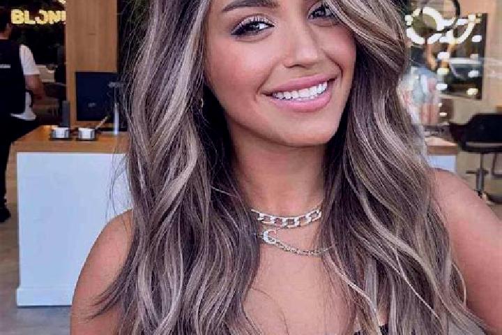 Isabella, 29, a dark blonde brown-eyed mediterranean companion based in Maravilla. Offering Tantra, Striptease, OWO. Available for incall and outcall, overni...