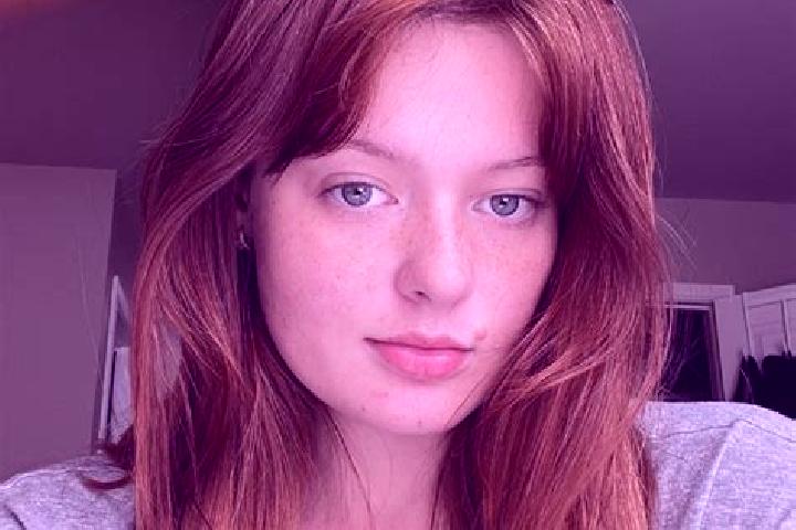 Isabella, 29, a red dark-eyed indian companion based in Kitoy. Offering Roleplay, A-Level, Couples. Available for incall and outcall, overnight bookings avai...