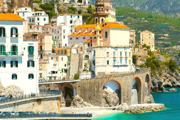 Isabella, 29 — Escort in Castell Umberto, Italy