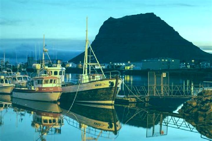 Isabella, 29 — Escort in Fludir, Iceland