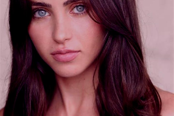 Isabella, 30, a blonde dark-eyed latina companion based in Sant Anastasia. Offering GFE, Girlfriend Experience, Striptease. Available for incall and outcall,...