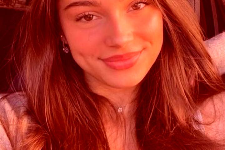 Isabella, 30, a brunette hazel-eyed caribbean companion based in Francois. Offering Fetish, Travel Companion, Erotic Massage. Available for incall and outcal...