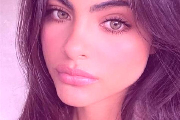 Isabella, 30, a chestnut green-eyed indian companion based in West Lakes. Offering BDSM, Dinner Date, GFE, CIM, Roleplay. Available for incall and outcall, o...