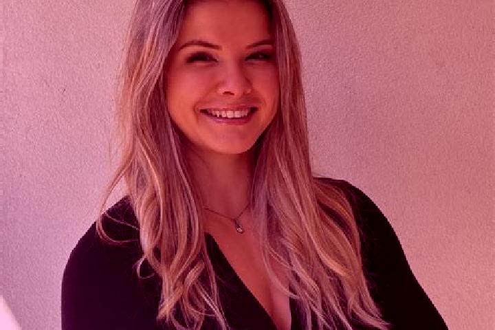 Isabella, 30 — Escort in Chaponost, France