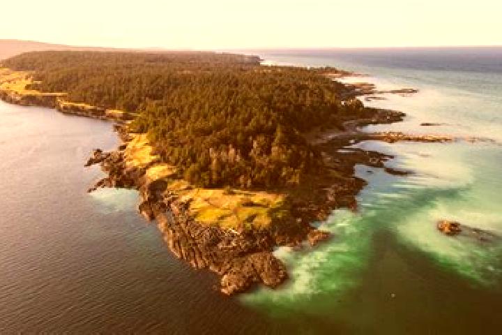 Isabella, 30 — Escort in Denman Island, Canada