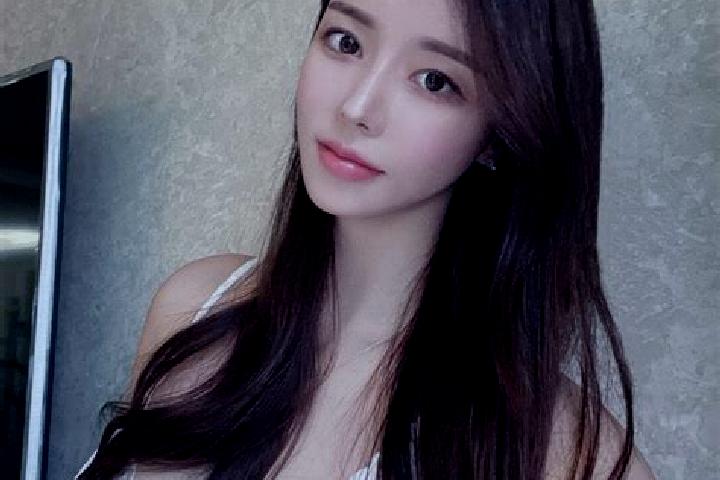 Isabella, 30 — Escort in Guandou, China