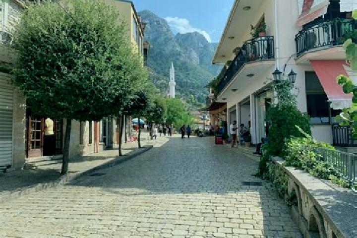 Isabella, 30 — Escort in Kurjan, Albania