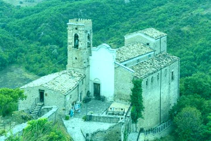 Isabella, 30 — Escort in Roccascalegna, Italy