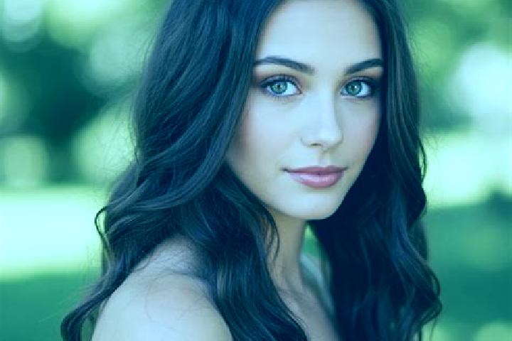 Isabella, 31, a black brown-eyed mediterranean companion based in Heythuysen. Offering CIM, Deep French Kissing, Domination, GFE. Available for incall and ou...