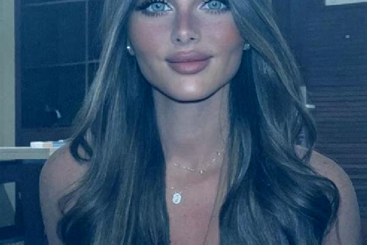Isabella, 31, a brunette dark-eyed asian companion based in Nieuw-Buinen. Offering 69, Dinner Date, OWO. Available for incall and outcall, overnight bookings...