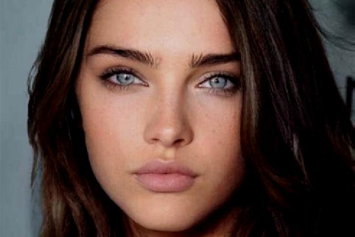Isabella, 31, a brunette green-eyed caribbean companion based in Xinchong. Offering Striptease, Prostate Massage. Available for incall and outcall, day and e...