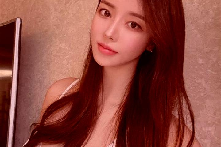 Isabella, 31 — Escort in Lequn, China