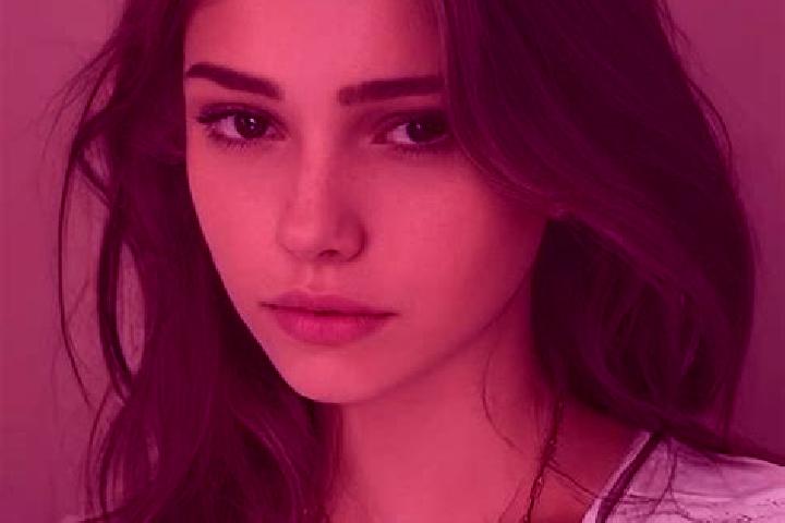 Isabella, 32, a dark blonde hazel-eyed slavic companion based in Cairo. Offering Girlfriend Experience, Duos, OWO, Roleplay. Available for incall and outcall...