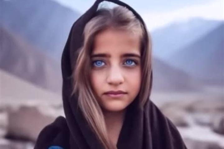 Isabella, 32, a red green-eyed middle eastern companion based in Grenade. Offering Roleplay, CIM, Girlfriend Experience. Available for incall and outcall, ov...