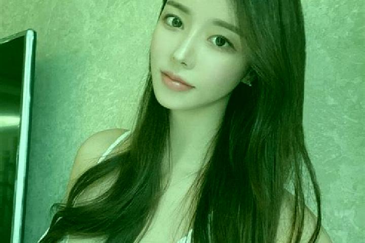 Isabella, 32 — Escort in Jiulongdi, China