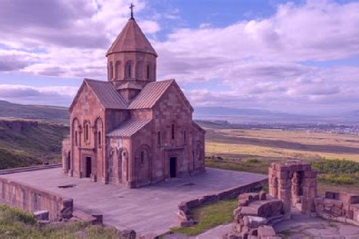Isabella, 32 — Escort in Odzun, Armenia