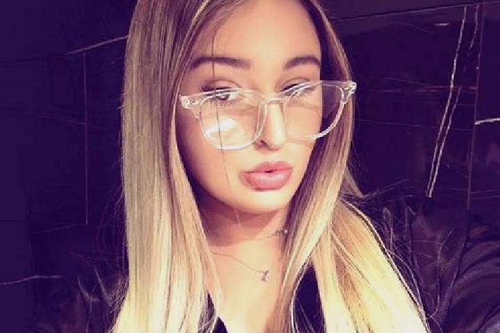 Isabella, 32 — Escort in Poiana Cracaoani, Romania