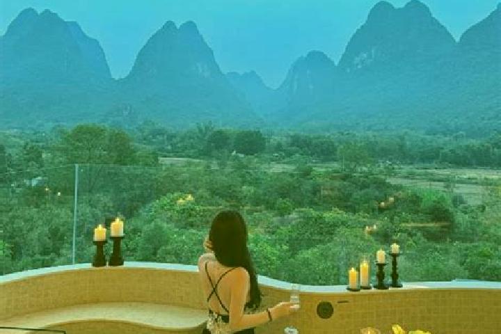 Isabella, 32 — Escort in Xiwang, China