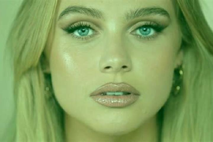 Isabella, 33, a blonde blue-eyed middle eastern companion based in Den Den. Offering Dinner Date, Deep French Kissing, Party Girl, Travel Companion. Availabl...