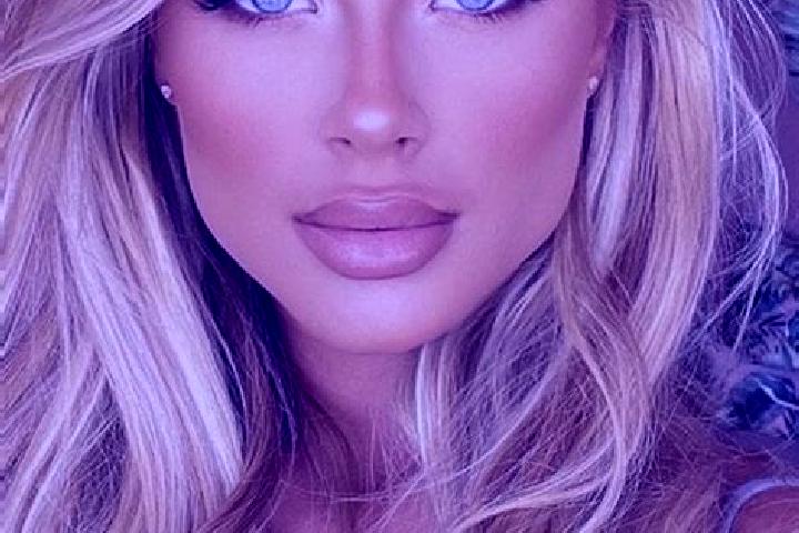Isabella, 33, a blonde hazel-eyed latina companion based in Ameyaltepec. Offering 69, Domination. Available for incall and outcall, day and evening dates.