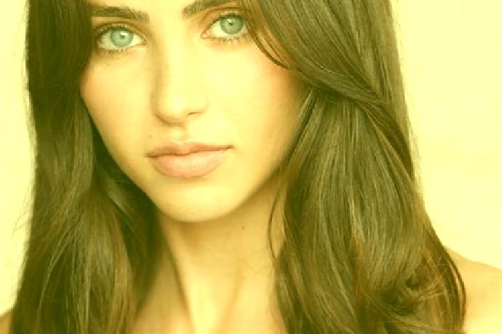 Isabella, 33, a brunette amber-eyed mediterranean companion based in Johogunung. Offering Domination, Travel Companion, 69, GFE. Available for incall and out...