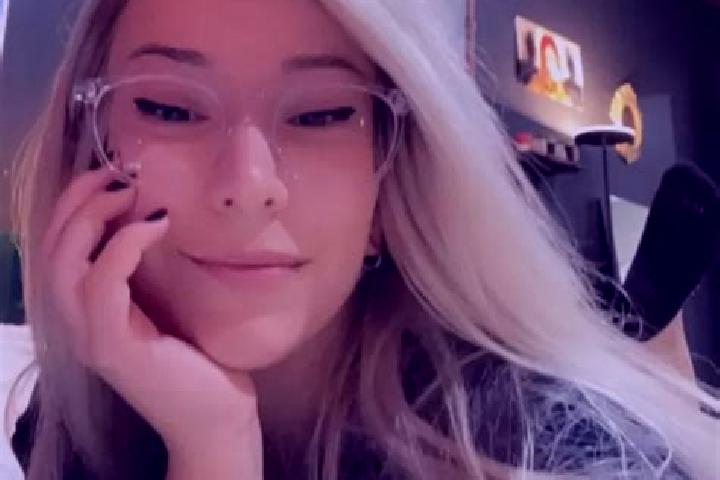 Isabella, 33, a platinum blonde dark-eyed caribbean companion based in Tarascon-sur-Ariege. Offering Duos, Couples. Available for incall and outcall, day and...